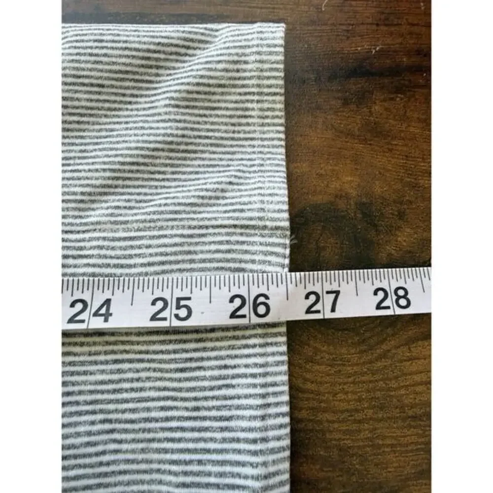 Lululemon Gray‎ Striped Vinyasa Infinity Scarf Convertible Wrap Women's